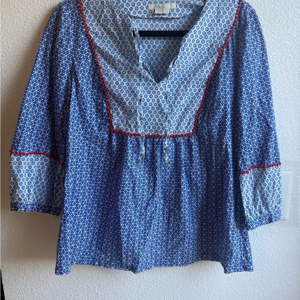 Boden blue/red patterned top